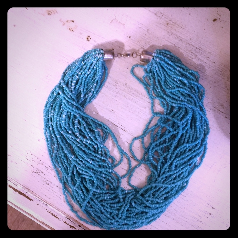 ❤️3 for $12❤️ Turquoise Beaded Necklace